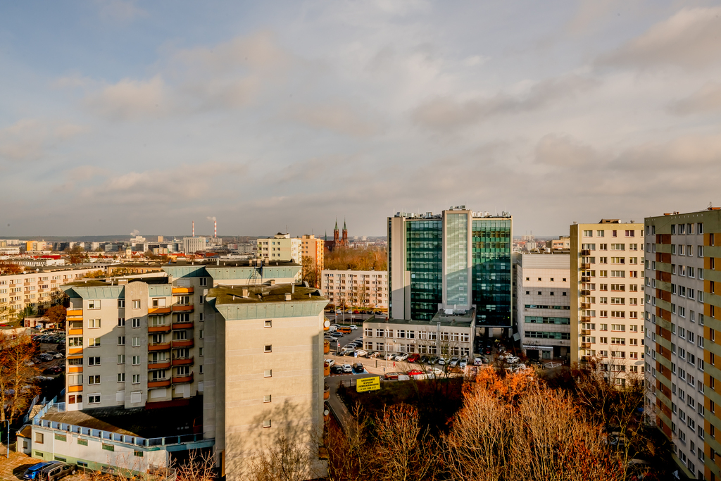 Dwustronne 3-pokojowe Mieszkanie | Blisko Centrum