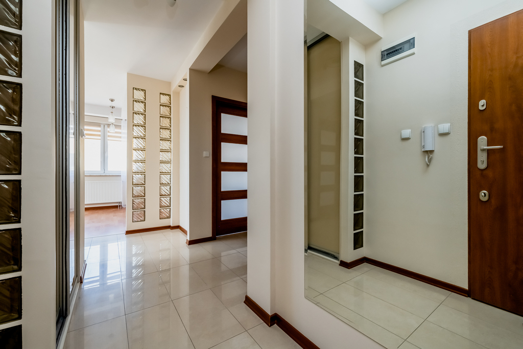 Przestronne Mieszkanie W Cenionej Lokalizacji