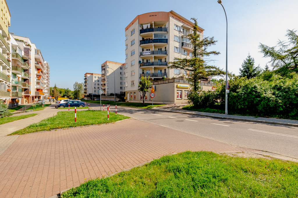 Przestronne Mieszkanie W Cenionej Lokalizacji