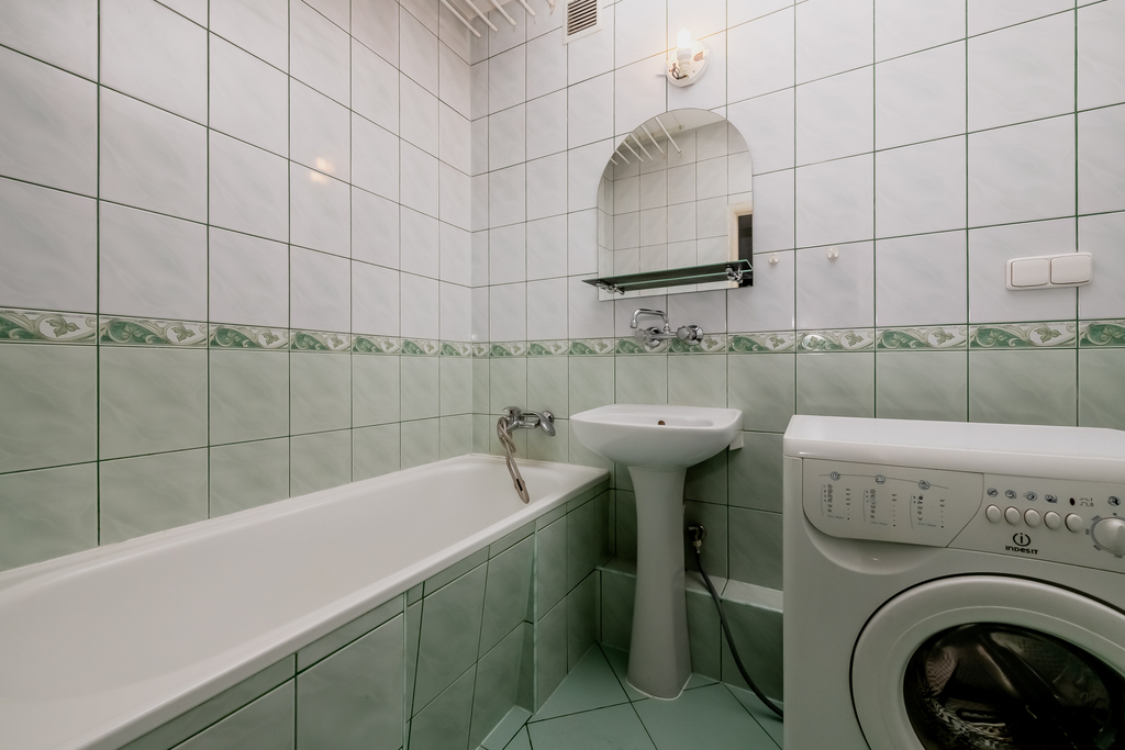 Dwupokojowe Rozkładowe Mieszkanie Z Dużym Balkonem