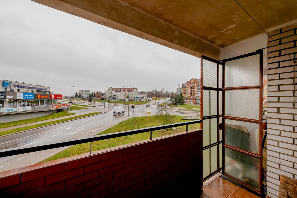 Dwupokojowe Rozkładowe Mieszkanie Z Dużym Balkonem