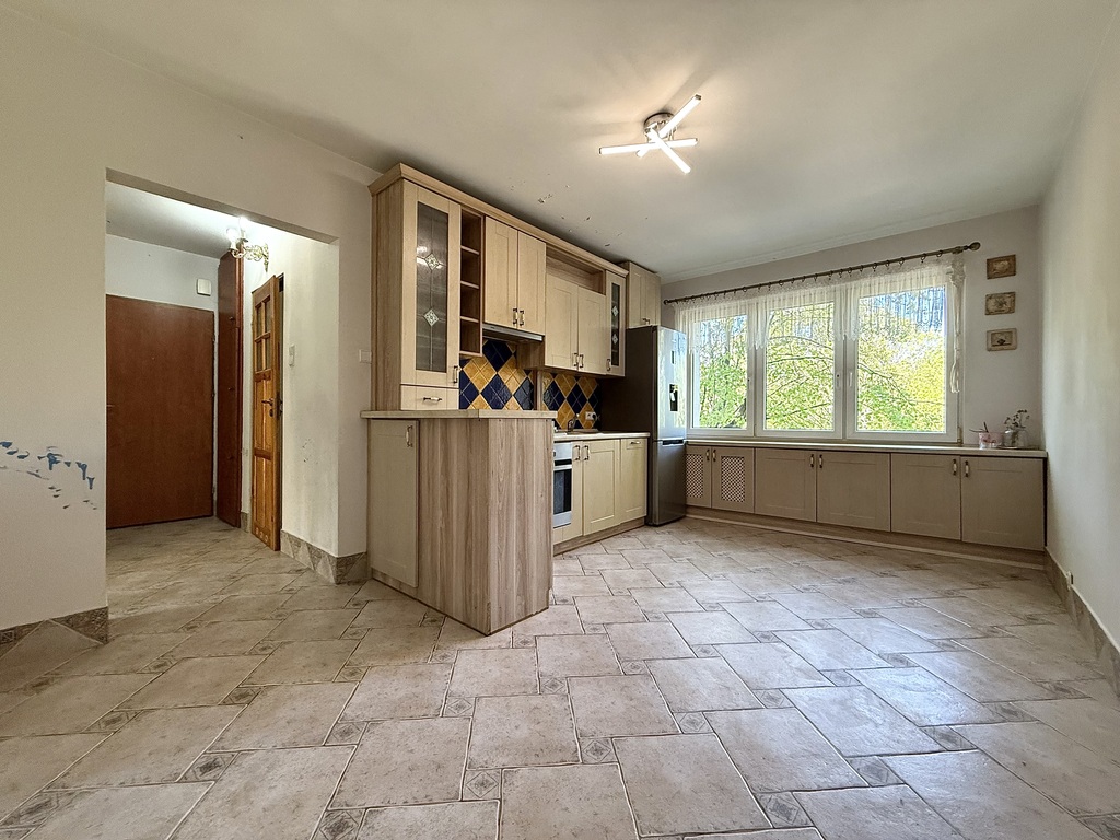 Przestronne Mieszkanie W świetnej Lokalizacji