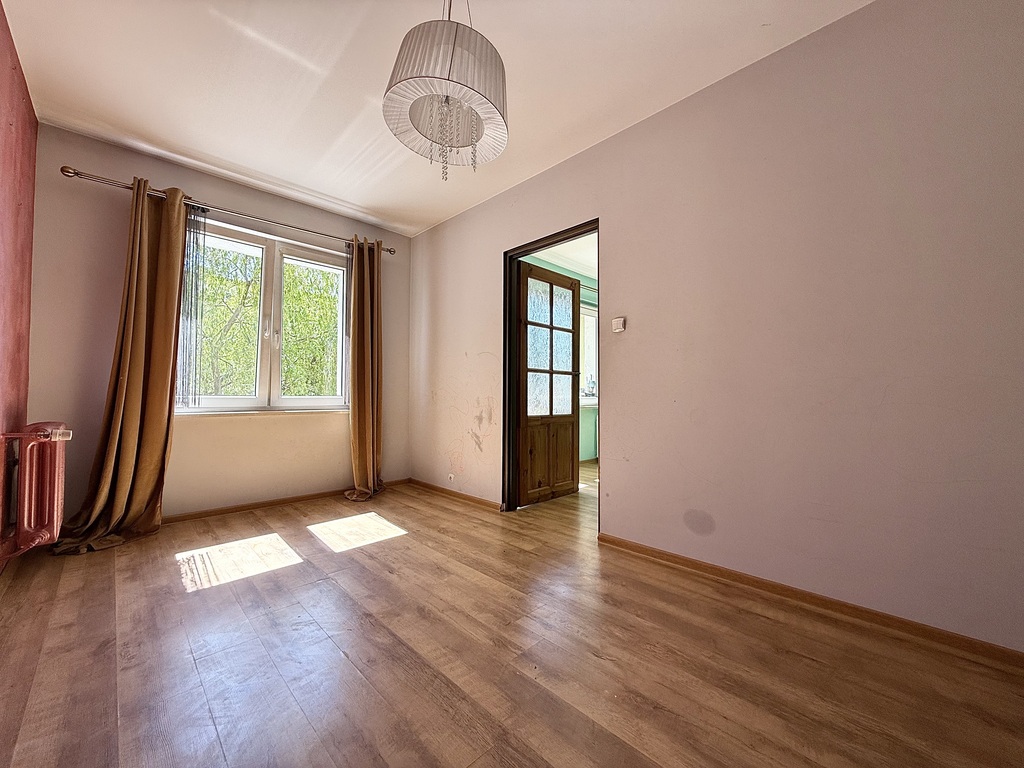 Przestronne Mieszkanie W świetnej Lokalizacji