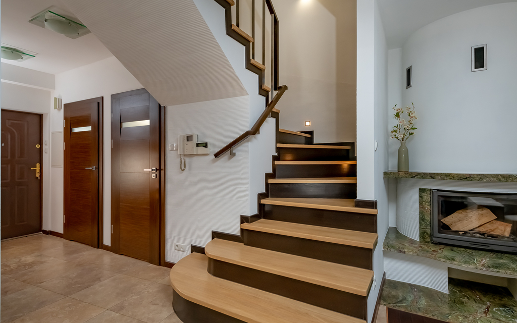 Skrajny Segment Z Duszą – Wyjątkowy Dom Z Ogrodem