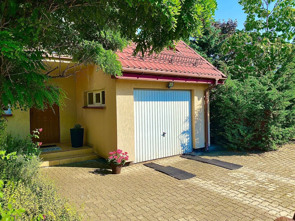 Skrajny Segment Z Duszą – Wyjątkowy Dom Z Ogrodem