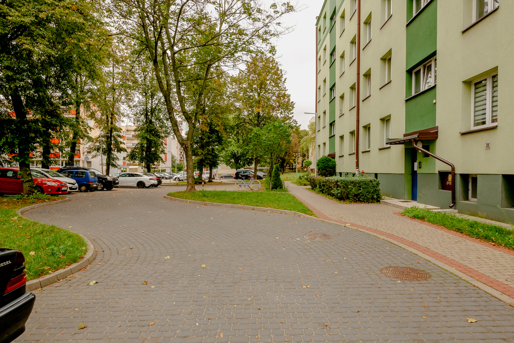 Dwustronne Mieszkanie W świetnej Lokalizacji