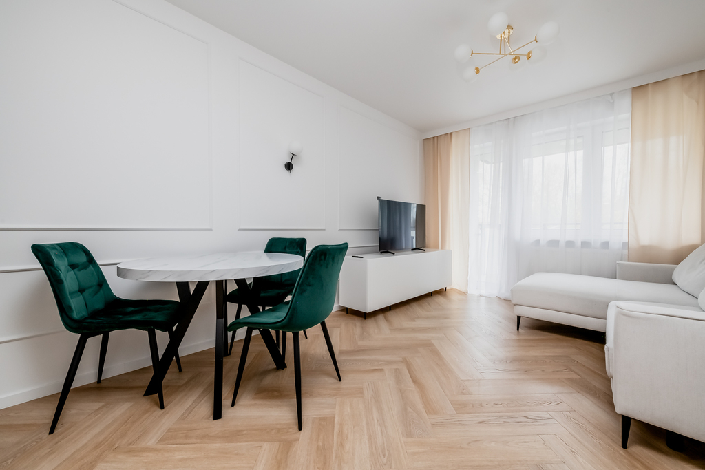 Jasne 4-pokojowe Mieszkanie W Otoczeniu Zieleni