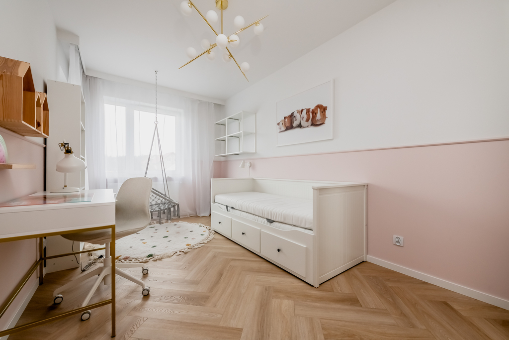 Jasne 4-pokojowe Mieszkanie W Otoczeniu Zieleni