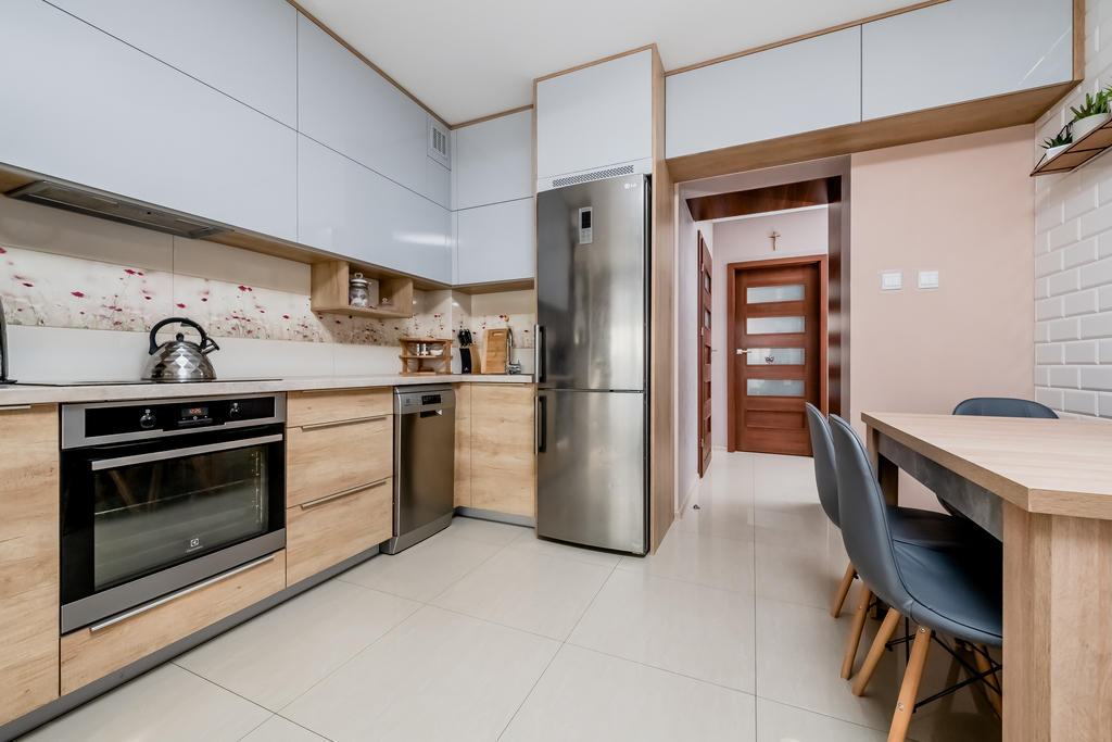 3-pokojowe Mieszkanie W świetnej Lokalizacji