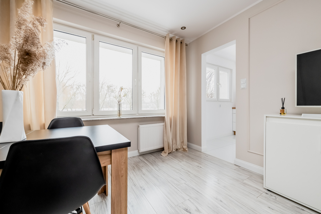 Przestronne 2 Pokoje Na Parterze | Antoniuk