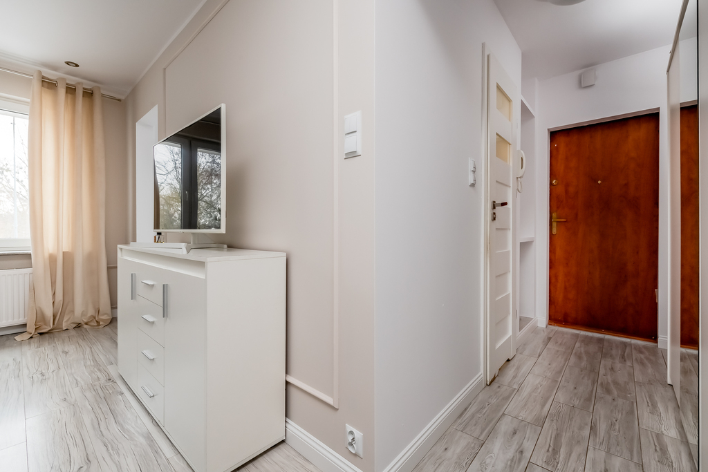 Przestronne 2 Pokoje Na Parterze | Antoniuk