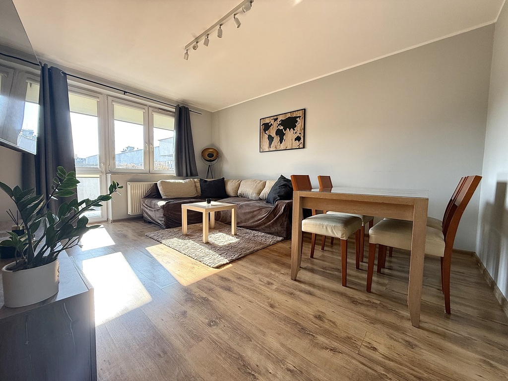 Przestronne 3 Pokoje W Pełni Wyposażone