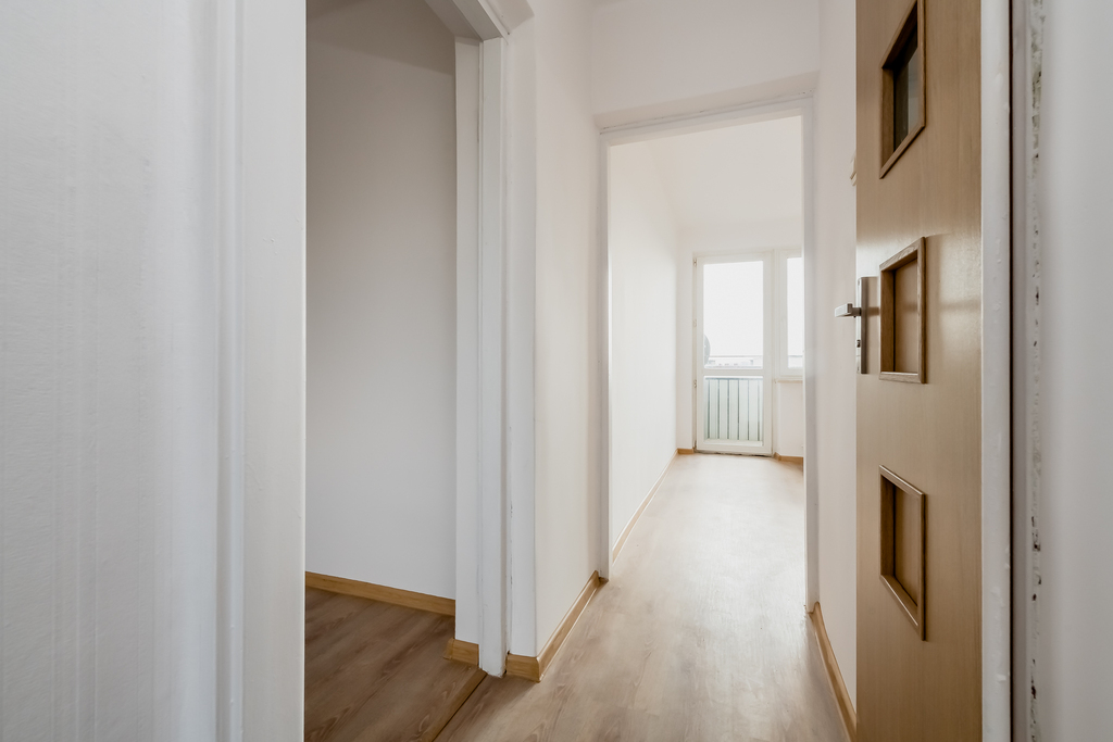 Dwustronne Trzypokojowe Mieszkanie | Os. Młodych