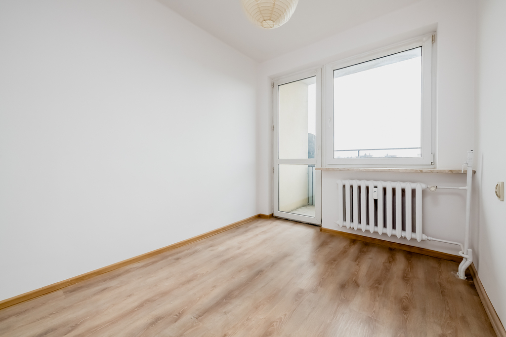 Dwustronne Trzypokojowe Mieszkanie | Os. Młodych