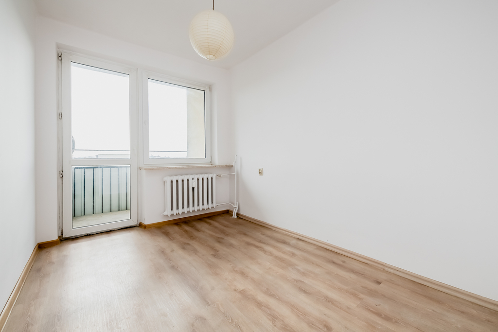 Dwustronne Trzypokojowe Mieszkanie | Os. Młodych