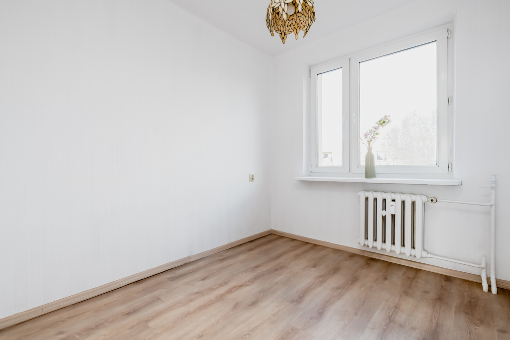 Dwustronne Trzypokojowe Mieszkanie | Os. Młodych