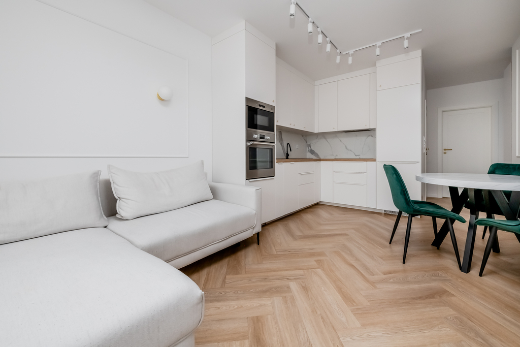 Jasne 4-pokojowe Mieszkanie W Otoczeniu Zieleni