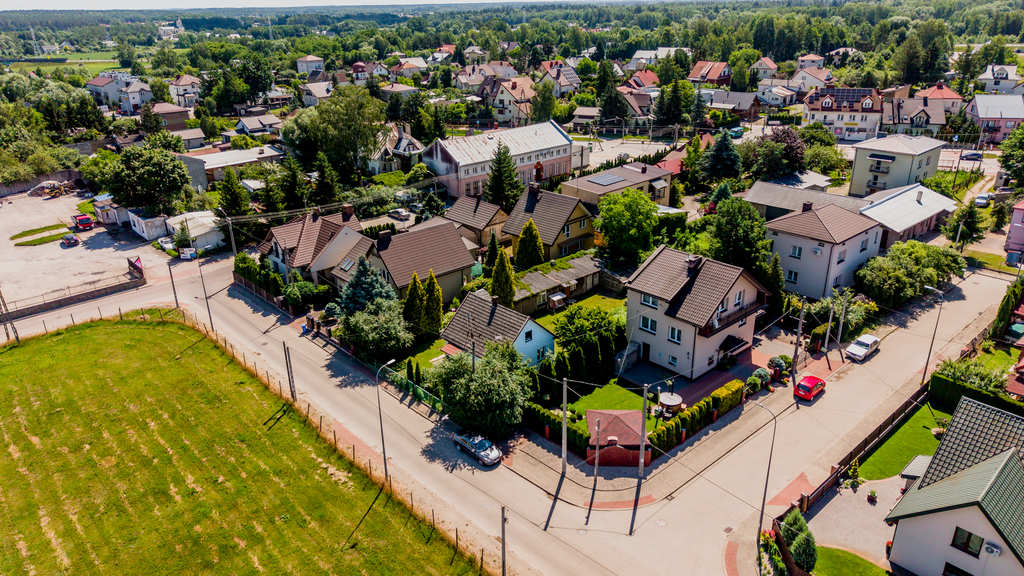 Dom Z Piękną Działką W świetnej Lokalizacji