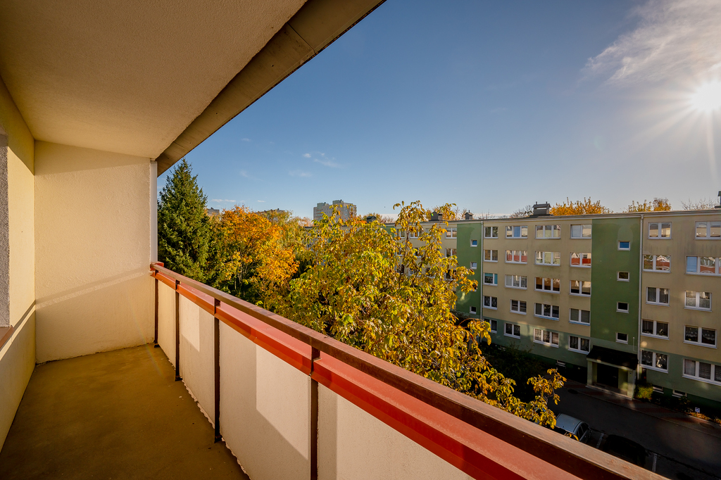 Jasne 2 Pokoje Z Oddzielną Kuchnią I Dużym Balkonem | Przydworcowe